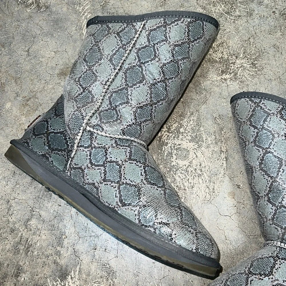 *Australia Luxe collective Ugg style boots